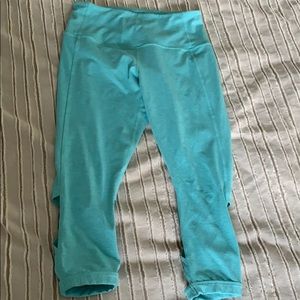 Zella size medium cropped leggings